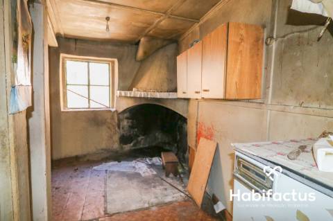 Moradia T3 em Sangemil para reabilitar