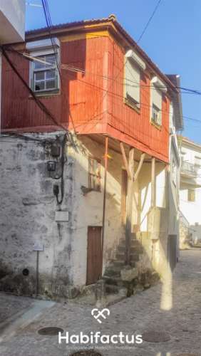 Moradia para restaurar T2 em Viseu