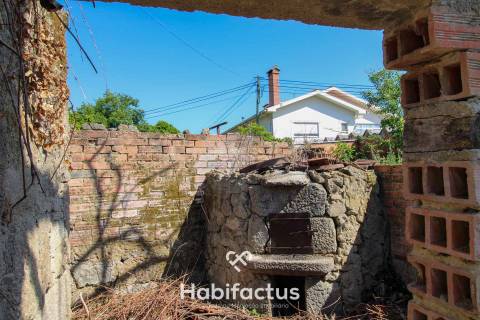 Moradia em Ruínas na Aldeia do Botulho, Tondela