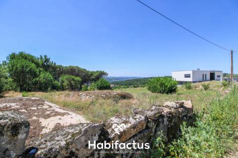 Terreno com 2000 m2 - São João de Lourosa