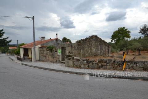 Moradia para Restaurar  Venda em Abrunhosa-a-Velha,Mangualde