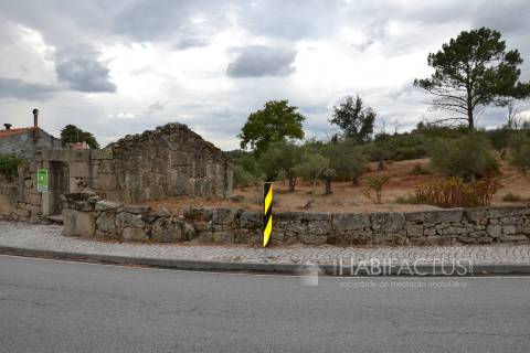 Moradia para Restaurar  Venda em Abrunhosa-a-Velha,Mangualde