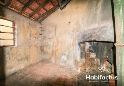 Moradia para Restaurar T3 Venda em Fornos de Maceira Dão,Mangualde