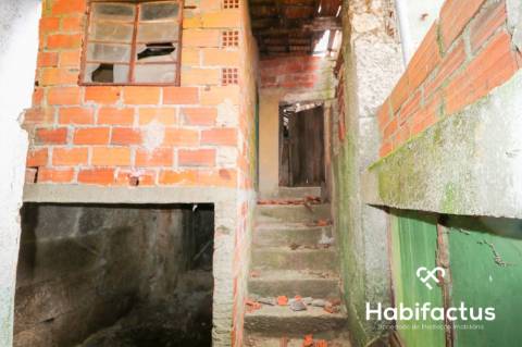 Moradia para Restaurar T3 Venda em Fornos de Maceira Dão,Mangualde