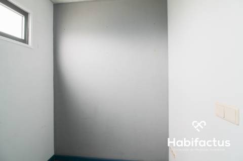 Loja no centro de Nelas