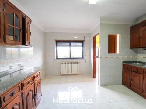 Andar moradia T4 em Jugueiros - Viseu