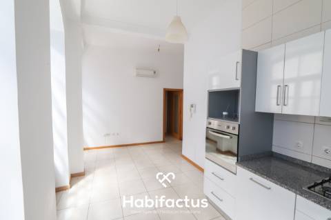 Prédio requalificado no centro histórico de Viseu