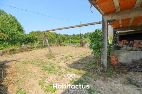 Moradia T2 a 12 minutos de Vila Nova de Paiva.