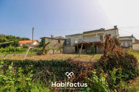 Moradia T2 a 12 minutos de Vila Nova de Paiva.