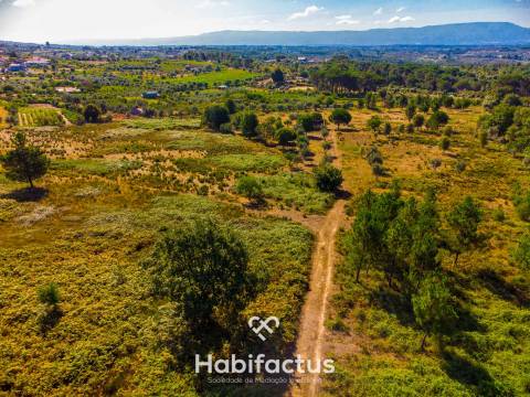 Terreno com vista incrível para a Serra da Estrela