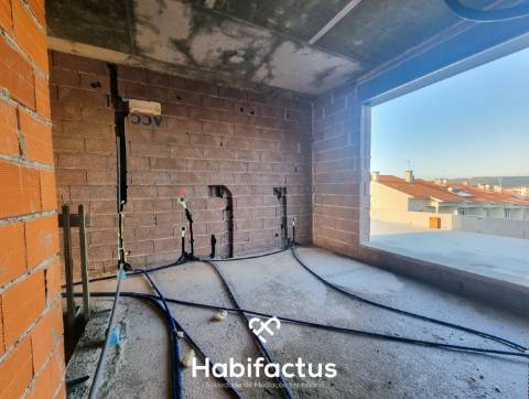 Apartamento T3 Duplex com terraço para venda em Viseu