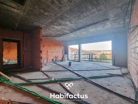 Apartamento T2 Duplex com terraço para venda em Viseu