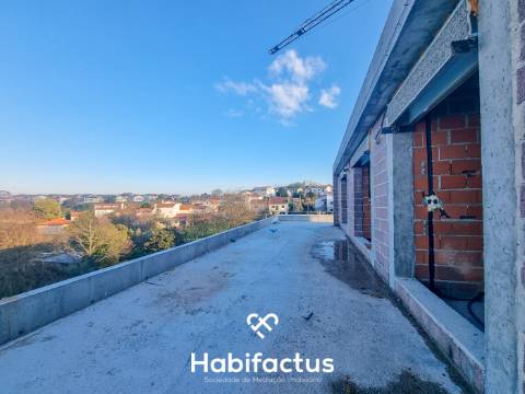 Apartamento T2 Duplex com terraço para venda em Viseu
