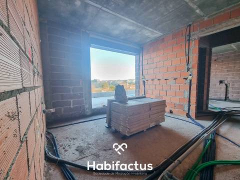 Apartamento T2 Duplex com terraço para venda em Viseu