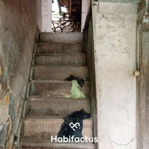 Moradia para restaurar em Tondela, com grande potencial e localização privilegiada!