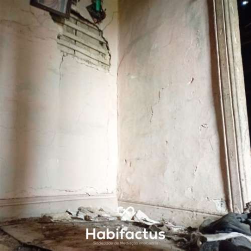 Moradia para restaurar em Tondela, com grande potencial e localização privilegiada!