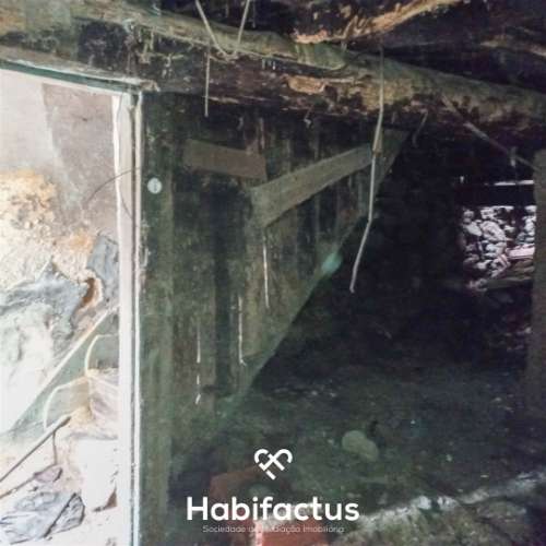 Moradia para restaurar em Tondela, com grande potencial e localização privilegiada!