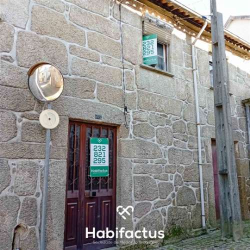 Moradia para Reabilitar perto de Tondela