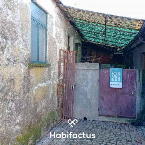 Moradia para Reabilitar perto de Tondela