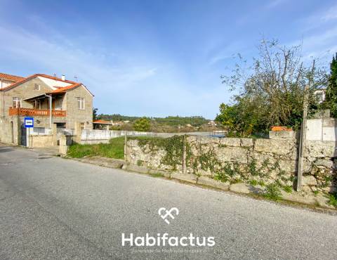 Terreno Urbano para venda em Lobelhe do Mato - Mangualde