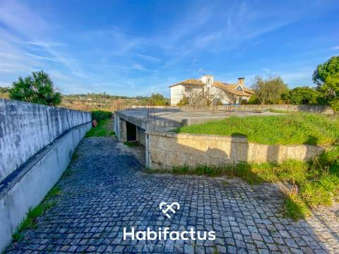 Terreno Urbano para venda em Lobelhe do Mato - Mangualde