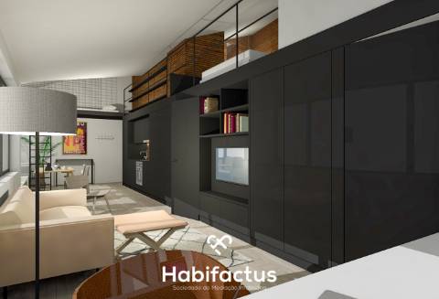 Escritório para reconversão em T2 na zona histórica de Viseu.