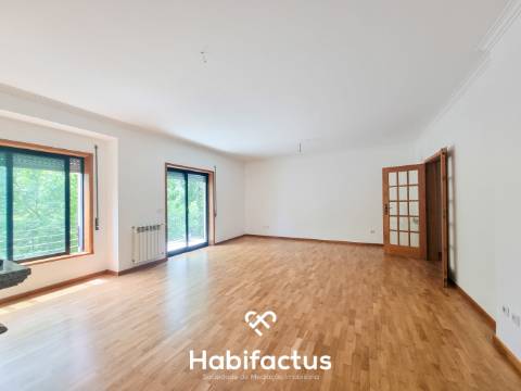 Apartamento T3  para venda, junto ao Rossio de Viseu