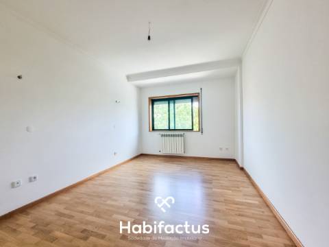 Apartamento T3  para venda, junto ao Rossio de Viseu