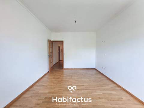 Apartamento T3  para venda, junto ao Rossio de Viseu