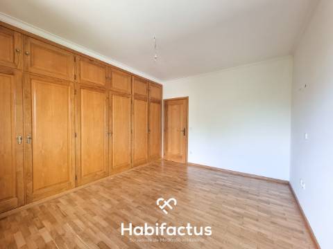 Apartamento T3  para venda, junto ao Rossio de Viseu