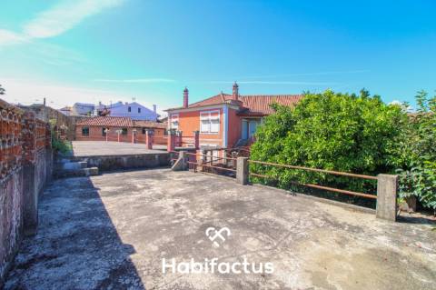 Quinta T6 de 1945 em Sabugosa - Tondela