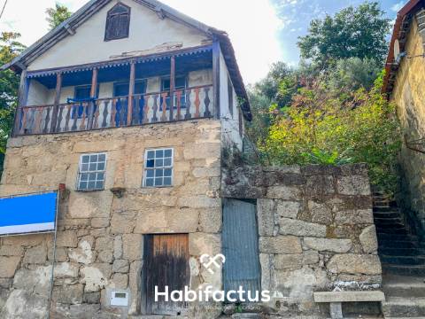 Moradia para restaurar T2