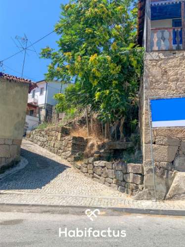 Moradia para restaurar T2