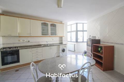 Apartamento T4 com terraço para venda em Jugueiros - Viseu