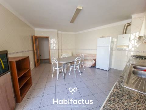 Apartamento T4 com terraço para venda em Jugueiros - Viseu