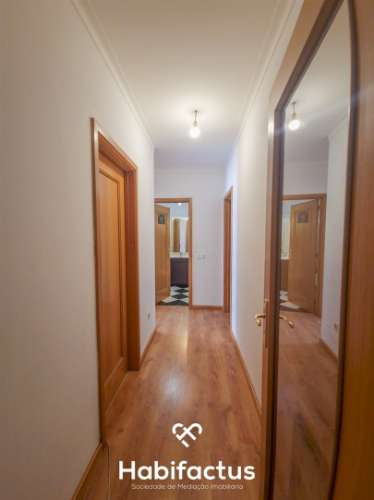 Apartamento T4 com terraço para venda em Jugueiros - Viseu