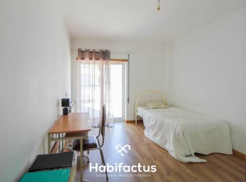 Apartamento T4 com terraço para venda em Jugueiros - Viseu