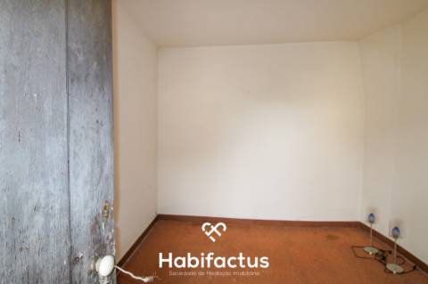 Moradia Tradicional em Santa Ovaia de Baixo, Perto de Tondela