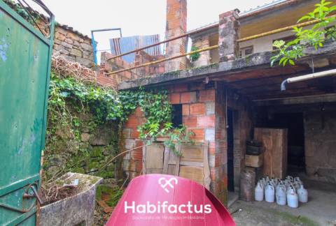 Moradia Tradicional em Santa Ovaia de Baixo, Perto de Tondela