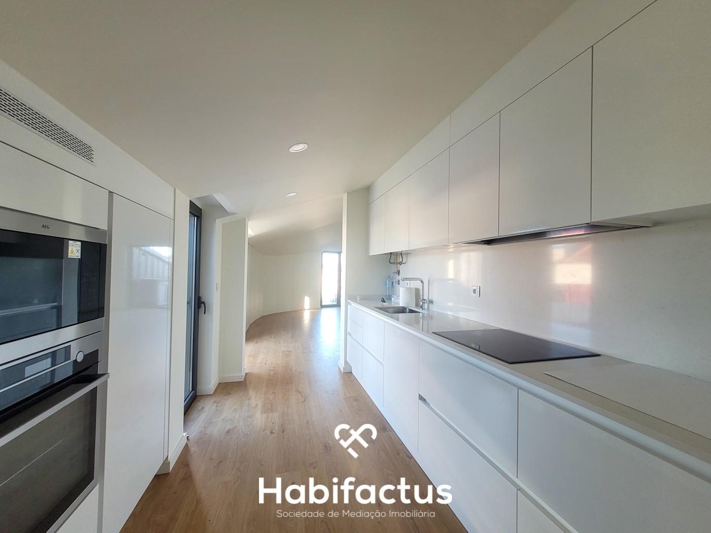 Apartamento T2 novo, para venda, no centro de Viseu