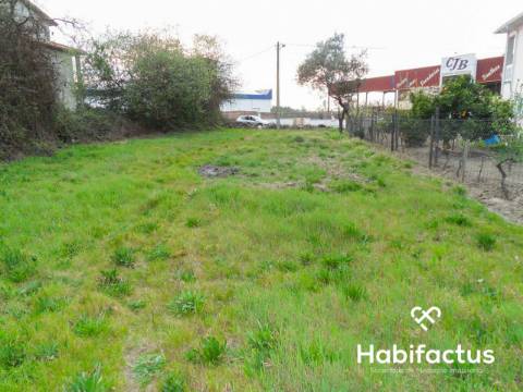 Terreno com 740 m2 em Mangualde
