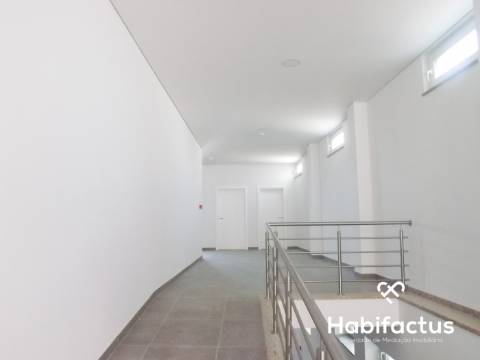 Loja a 50 mentros do Rossio - Viseu