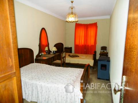 Quinta T5 Venda em Vila Nova de Tazem,Gouveia