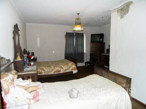 Quinta T5 Venda em Vila Nova de Tazem,Gouveia