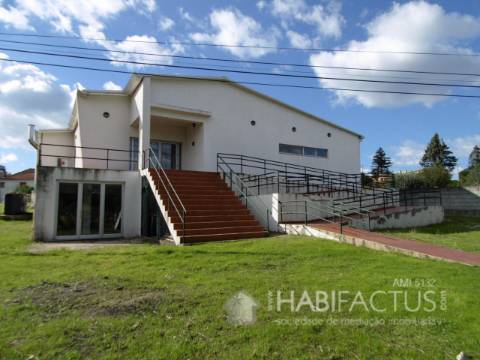 Quinta T5 Venda em Vila Nova de Tazem,Gouveia