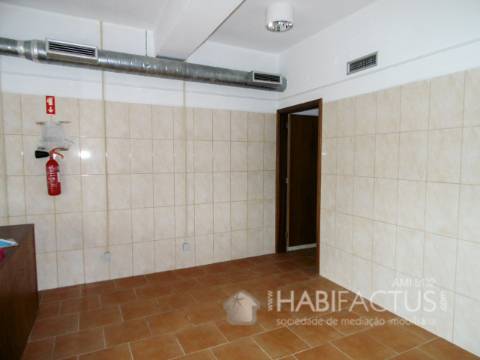 Quinta T5 Venda em Vila Nova de Tazem,Gouveia