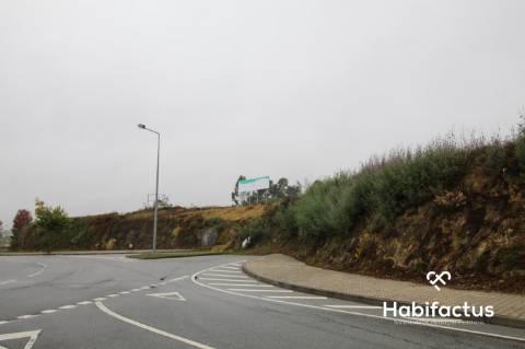 Terreno para venda em Viseu, com projeto para construção de 24 moradias.