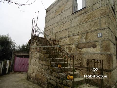 Moradia para Restaurar T3 Venda em Abrunhosa-a-Velha,Mangualde