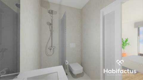 Apartamento T4 com terraço no último piso para venda em Viseu.