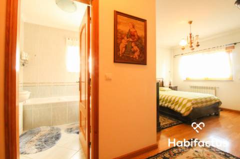 Moradia T5 com piscina junto da cidade de Viseu